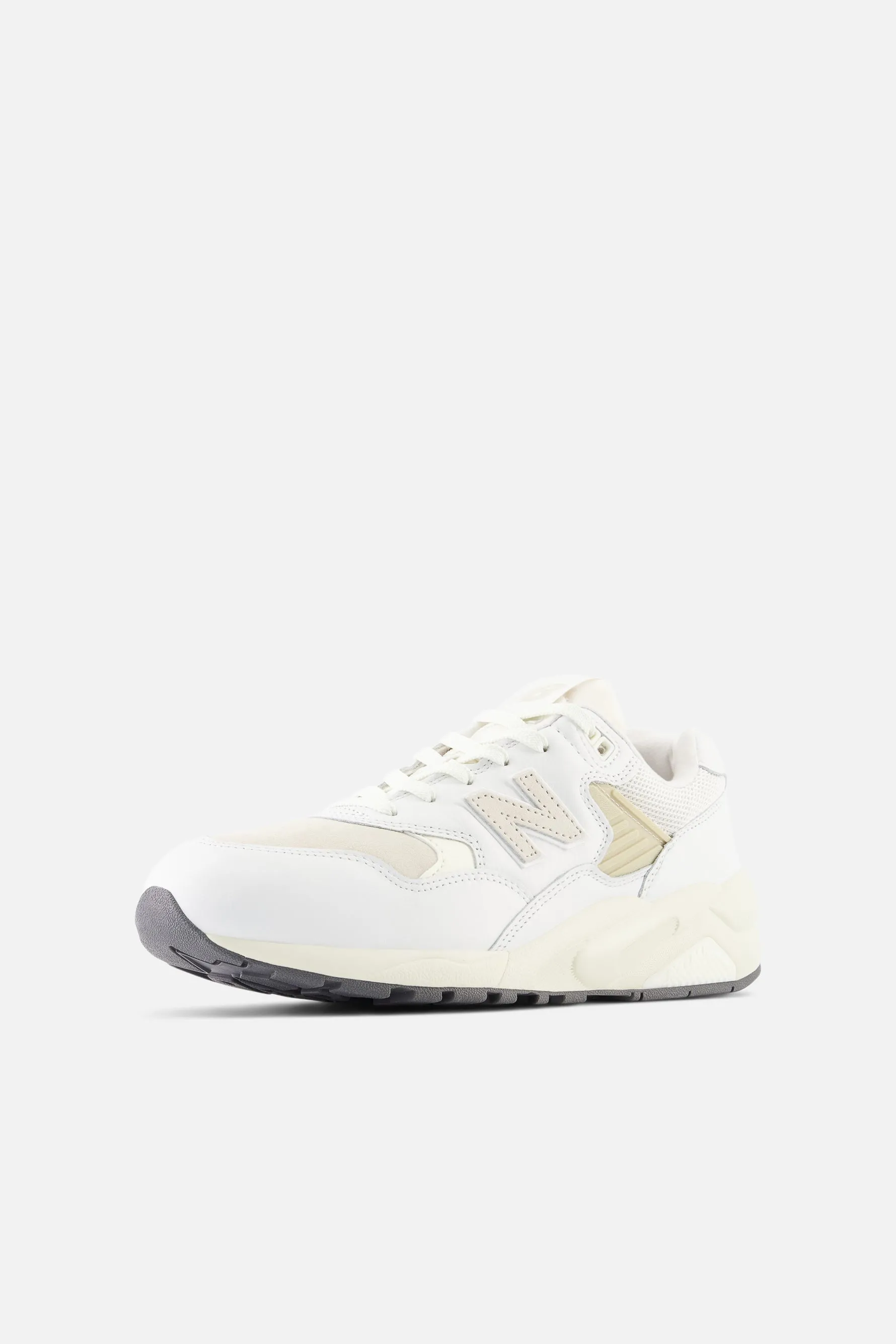 580 - White/timberwolf