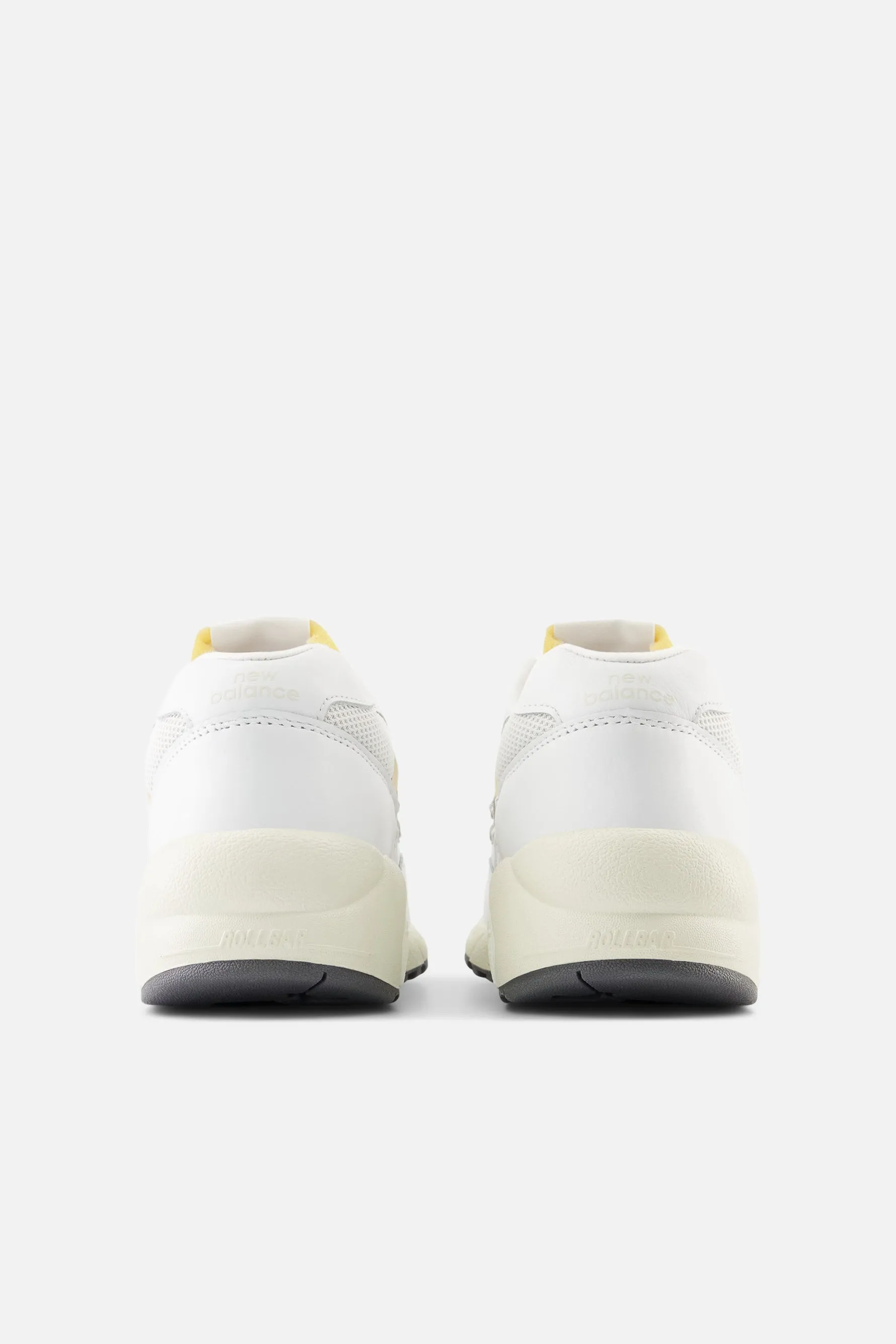 580 - White/timberwolf