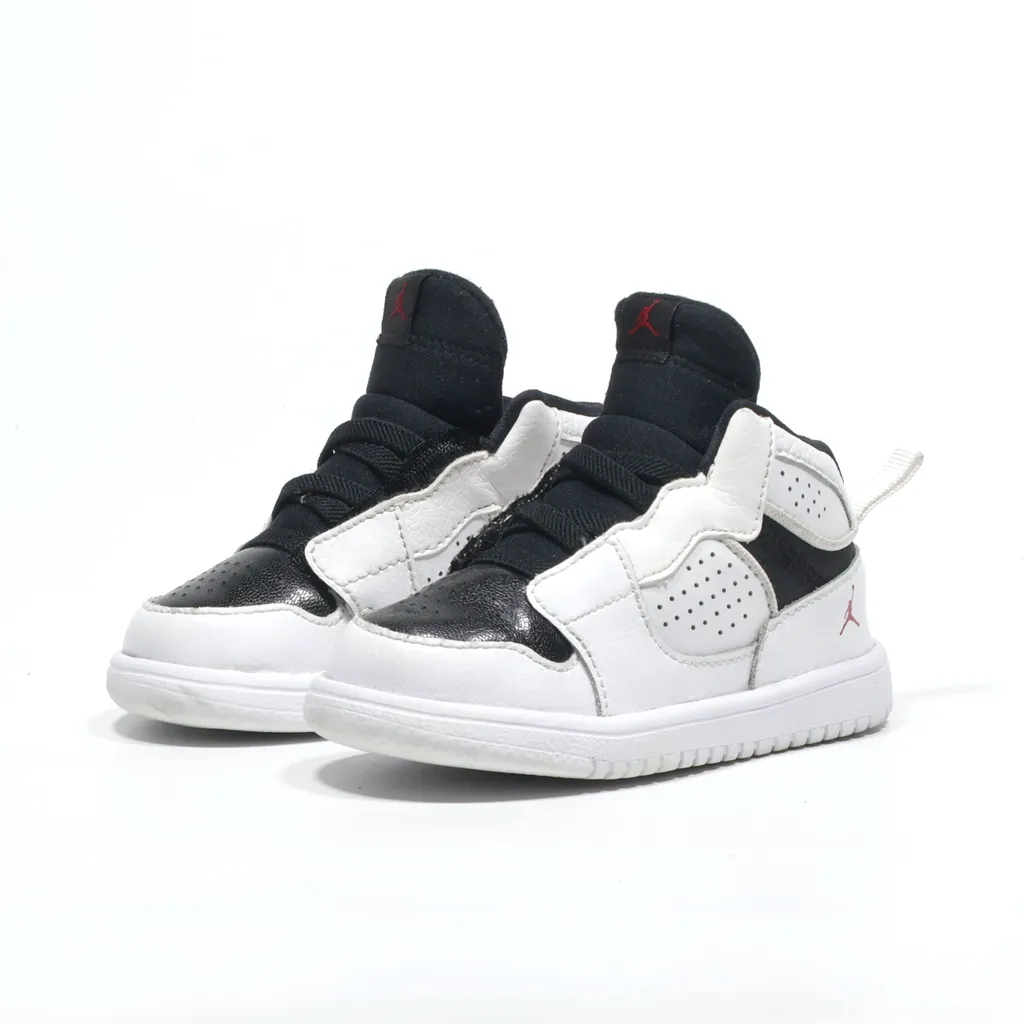 Air Jordan Sneakers Leather White Color For Kids