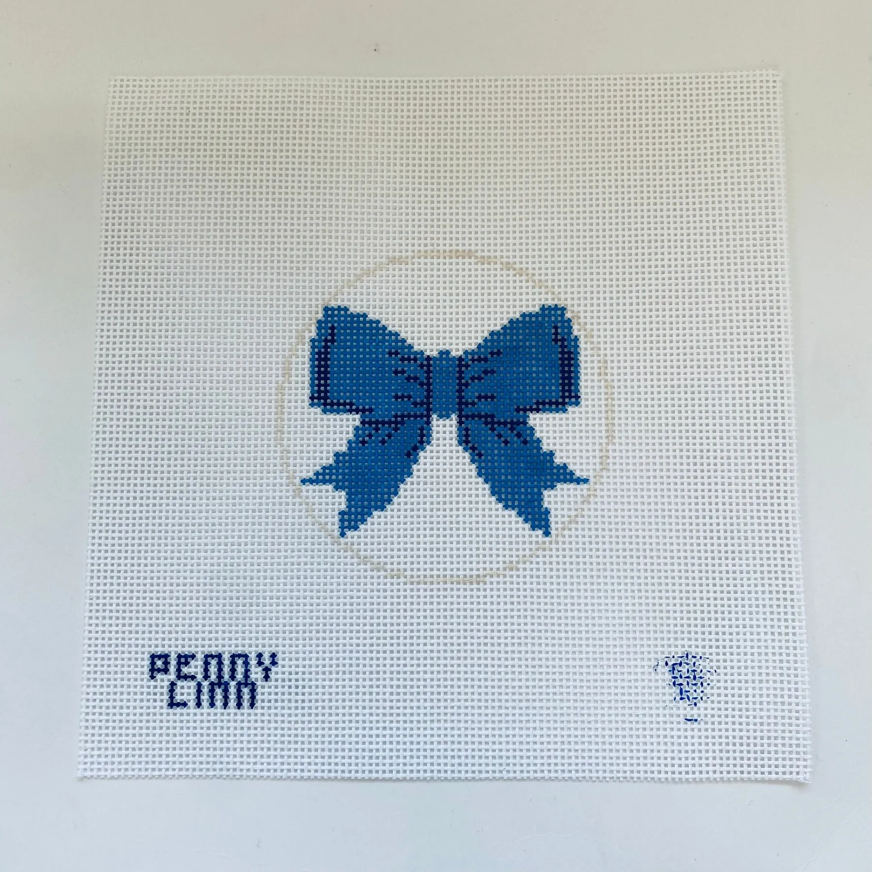 Beginner Bow Round Canvas