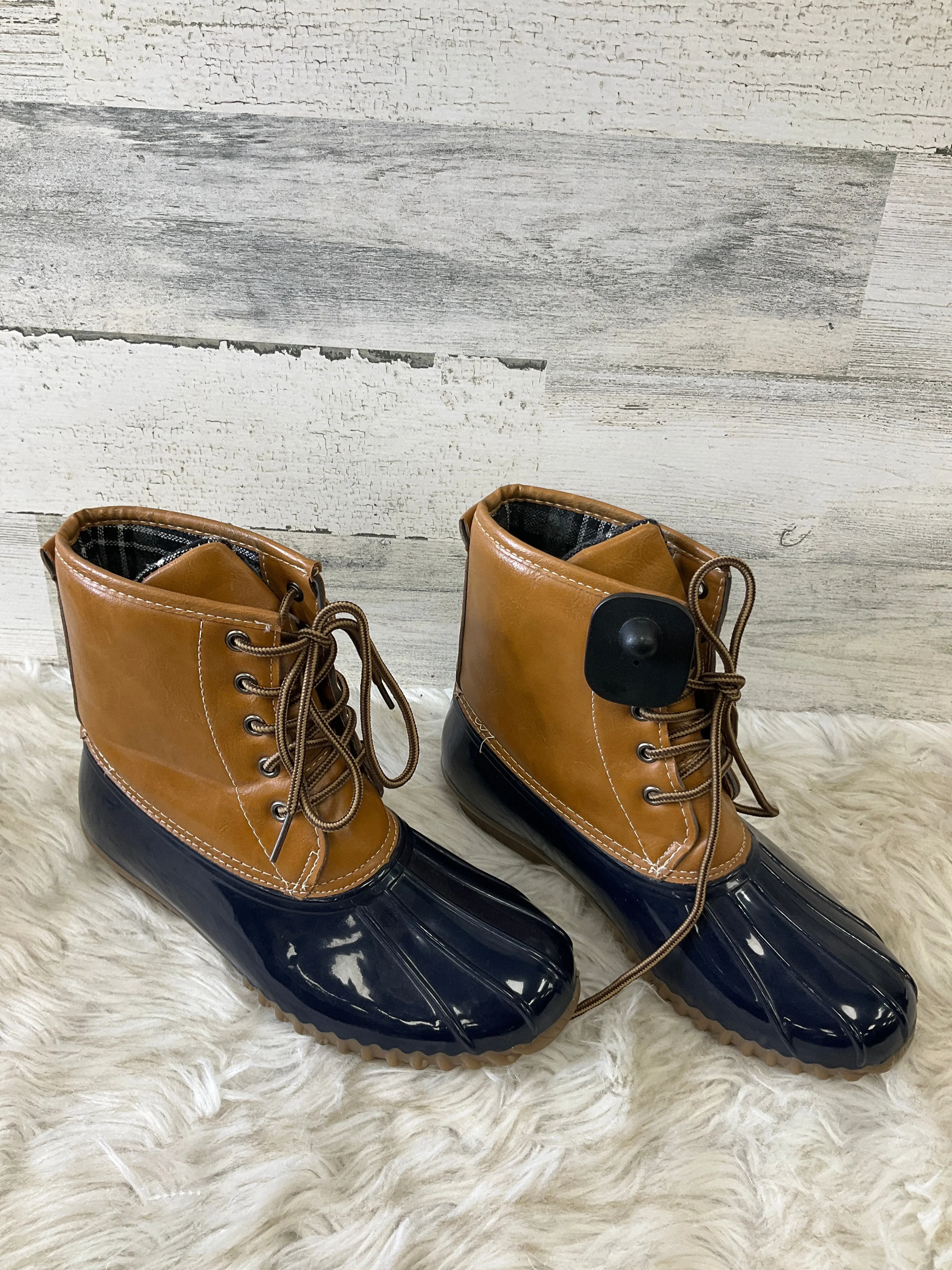 Boots Rain By Clothes Mentor In Navy, Size: 6