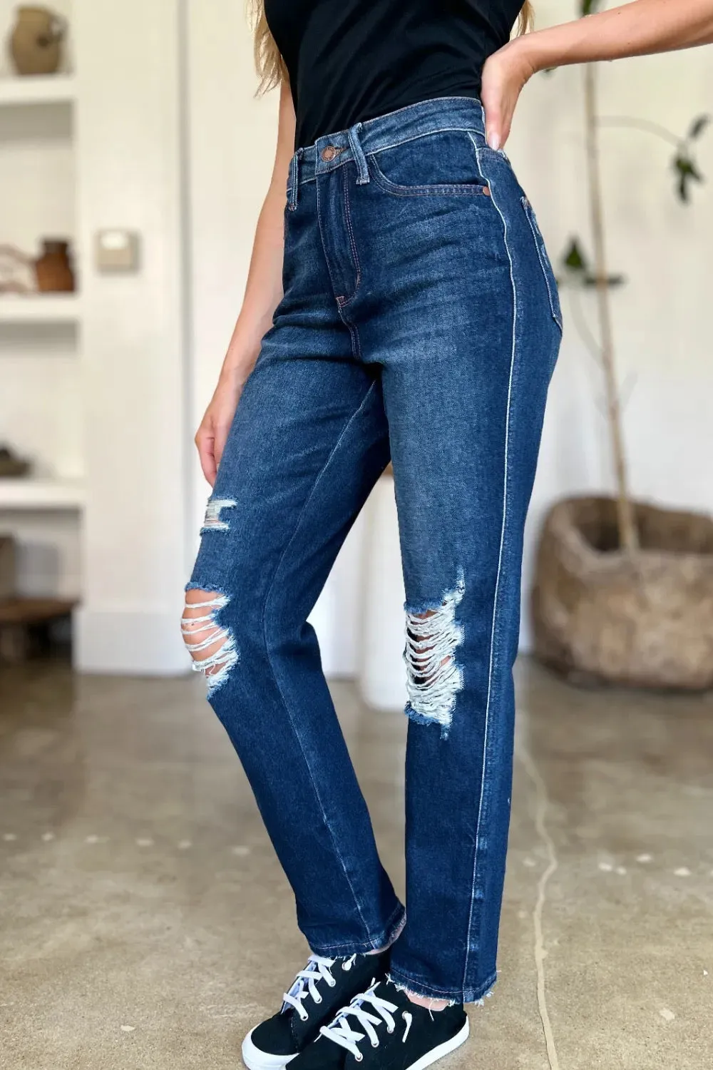 Judy Blue Dark Washed High Waist Rigid Magic Heavy Destroyef Straight Jeans
