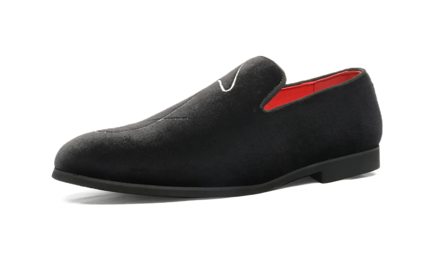 Men's Embroidery Velvet Loafers Black