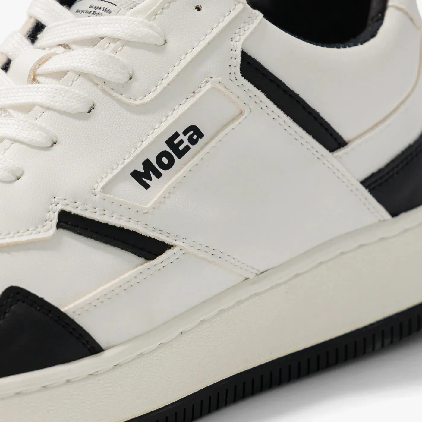 MoEa | GEN1 Sport Grape Vegan Sneakers | Black & White