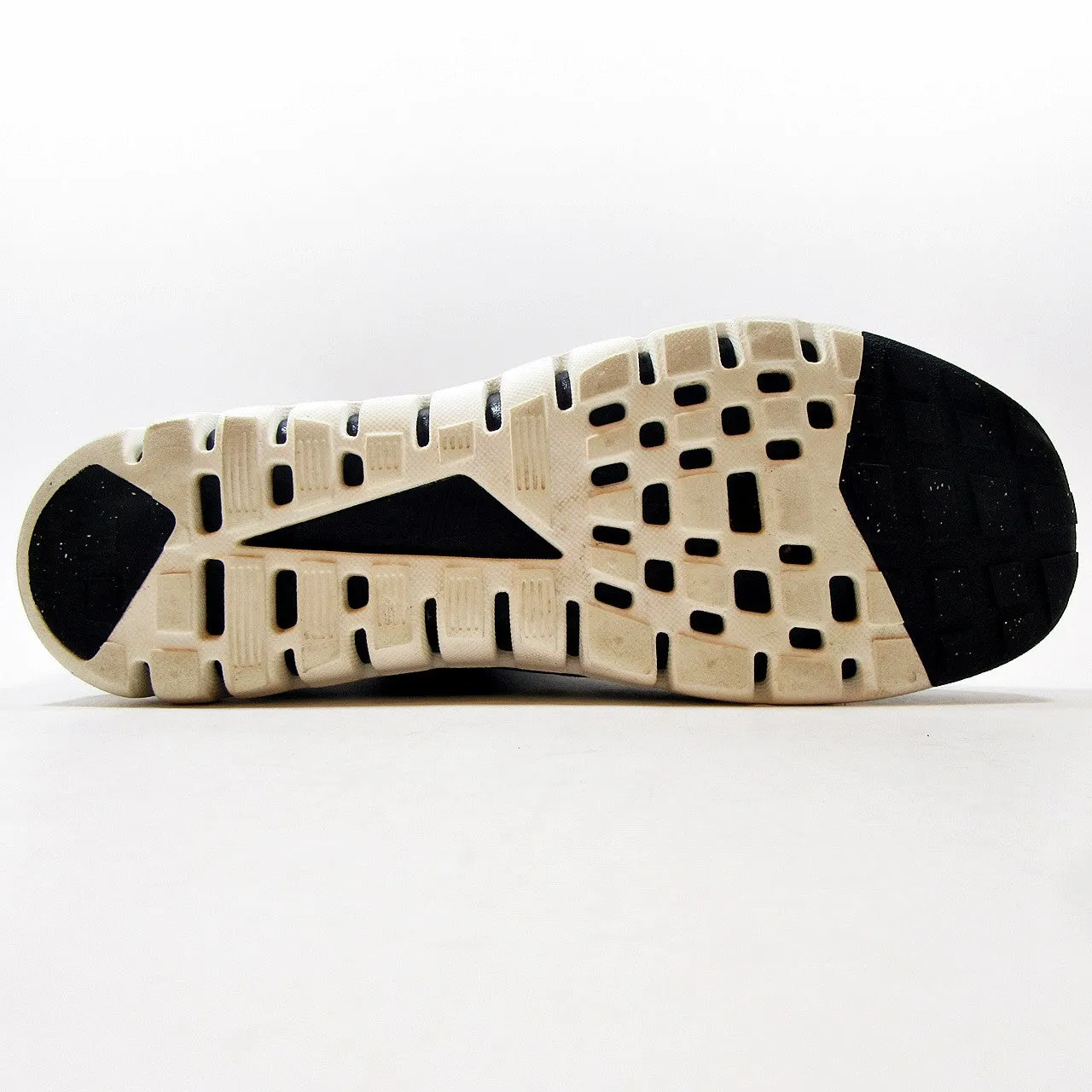 NIKE - Dual Rice System