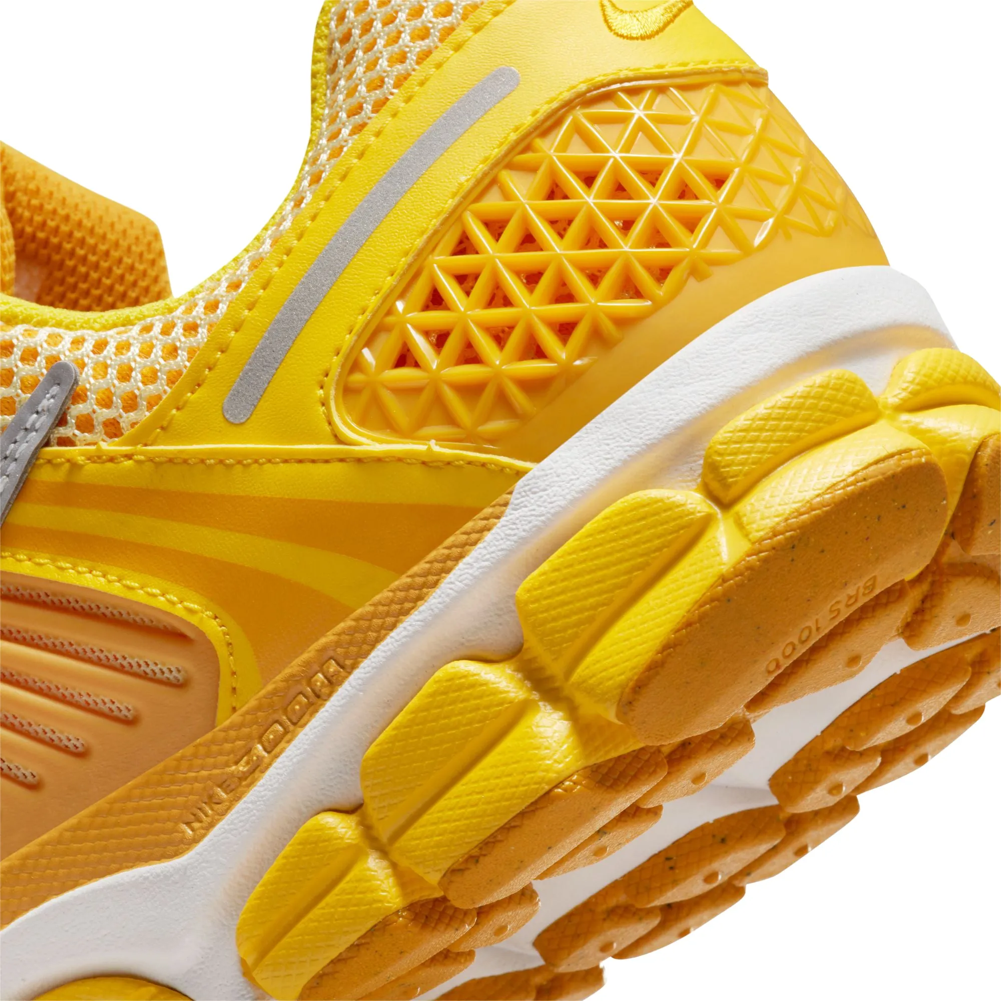 Nike Zoom Vomero 5 PRM Shoes
