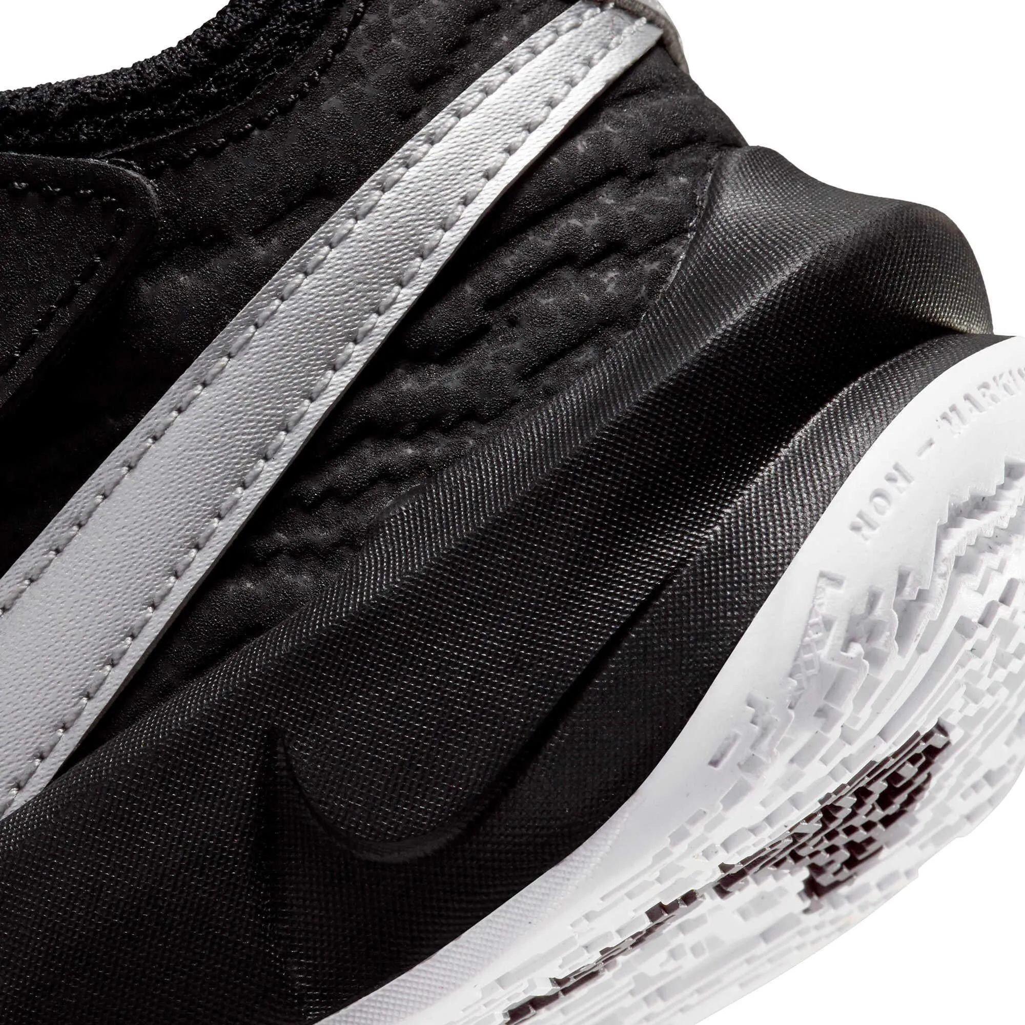 Team Hustle D 10 Junior's Basketball Shoe
