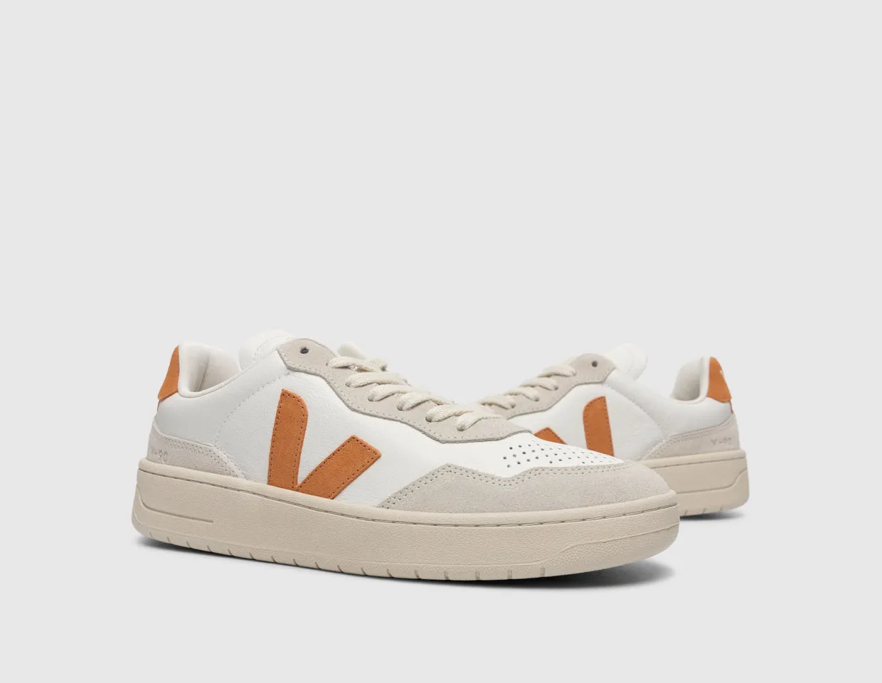 VEJA V-90 Extra White / Amber